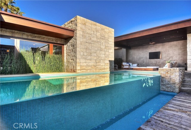 Photo - 2495 Riviera Dr