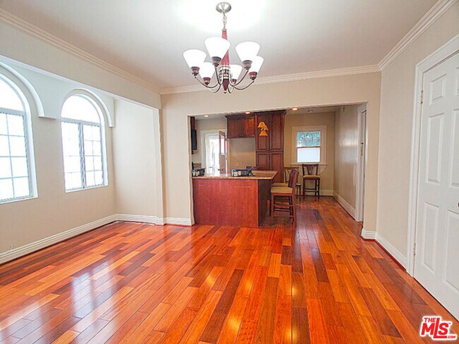 Photo - 205 N New Hampshire Ave