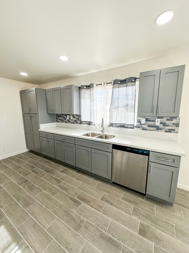 Photo - 4367 Adobe Rd