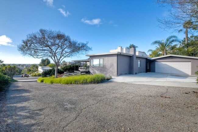 Photo - 766 Marsolan Ave