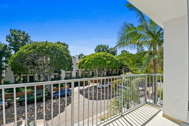 Photo - 845 20th St Unit 201
