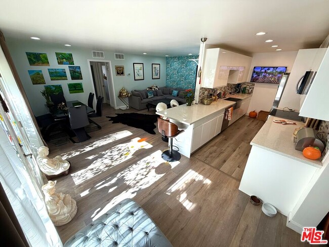 Photo - 843 4th St Unit 207