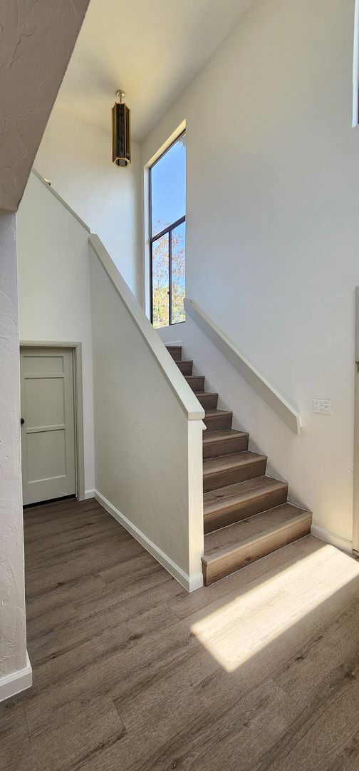 Building Photo - 164 1/2-664-662 I Ave Unit 664