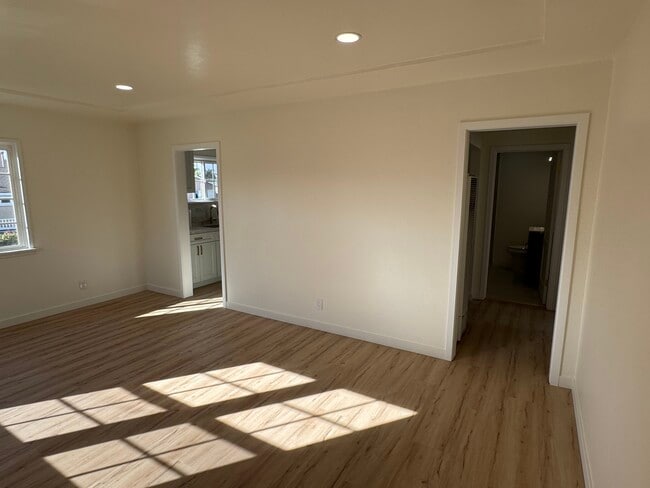 Photo - 4579 W 171st St