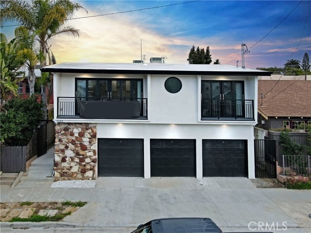 Photo - 1141 E Broadway Townhome