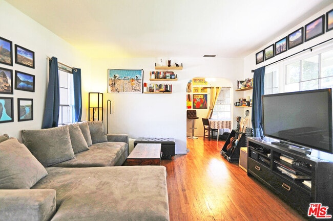 Photo - 87 W Glenarm St