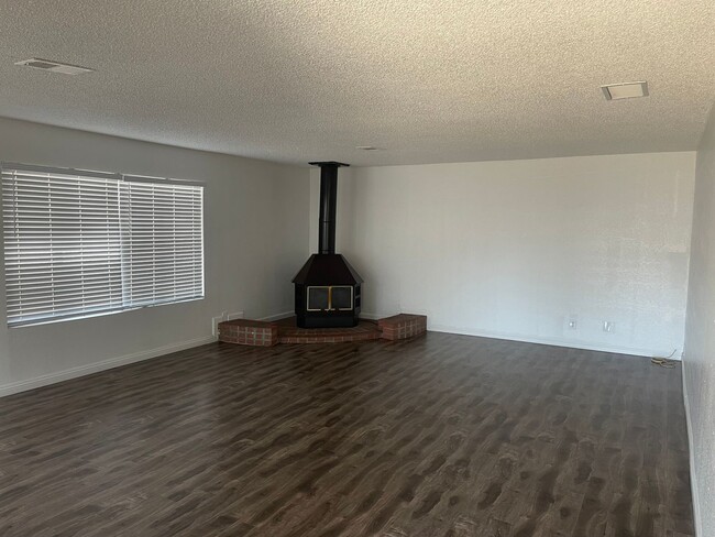 Photo - 3BD/1.5BA House -24701 Starcrest Dr.  Moreno Valley, CA 92553