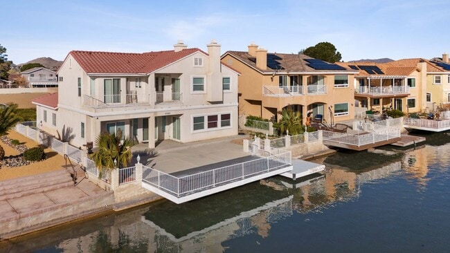 Photo - 18075 Lakeview Dr House