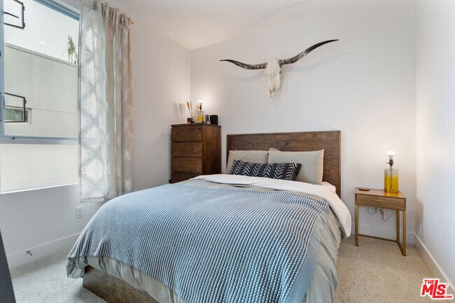 Photo - 2210 Tom Mix Rd