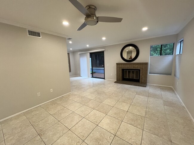 Building Photo - 375 Windjammer Cir