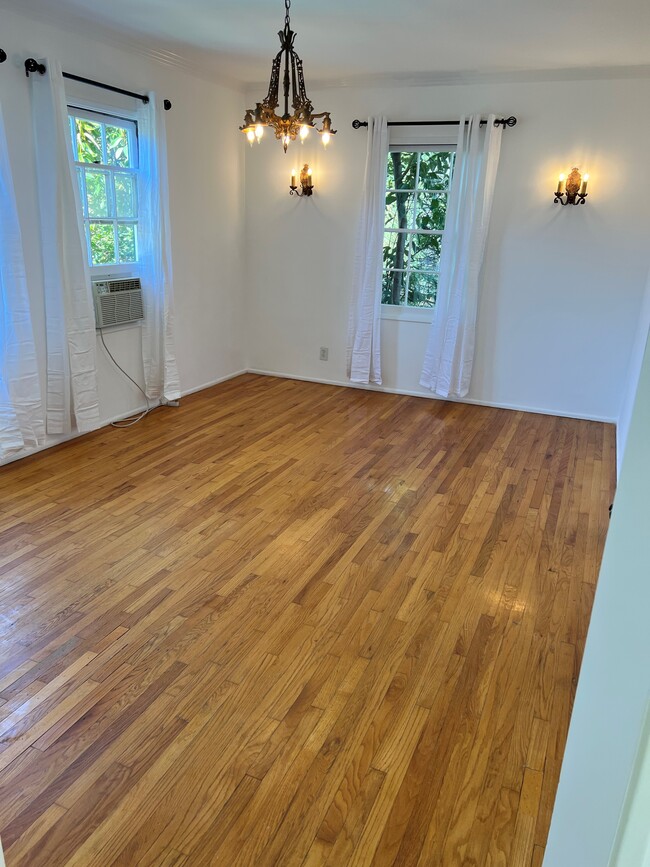 Photo - 326 N Gardner St