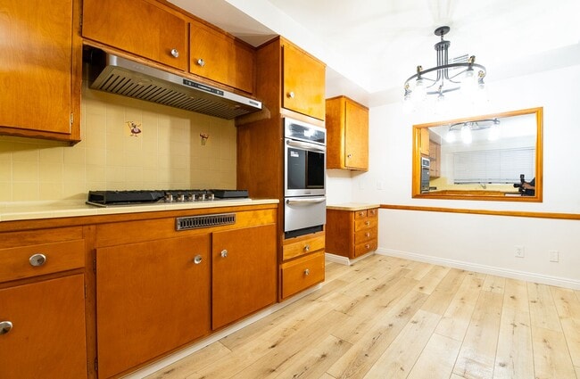 Photo - House - 3 Bedrooms / 2.5 Baths - Downey