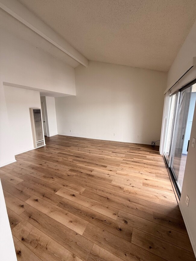 1 BR/ 1 BA Living Room - City View Apartments