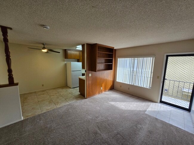 #11 Living room, dining room, Kitchen - 3967 Illinois St