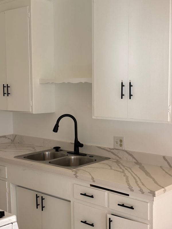 Photo - 924 N Ogden Dr