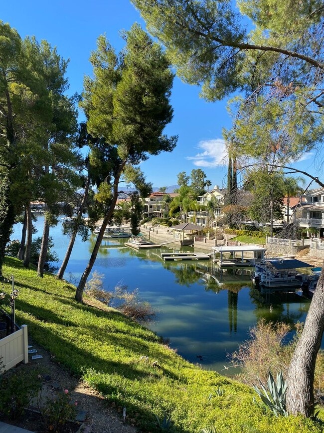 Canyon Lake View Condo Available! - Canyon Lake View Condo Available!