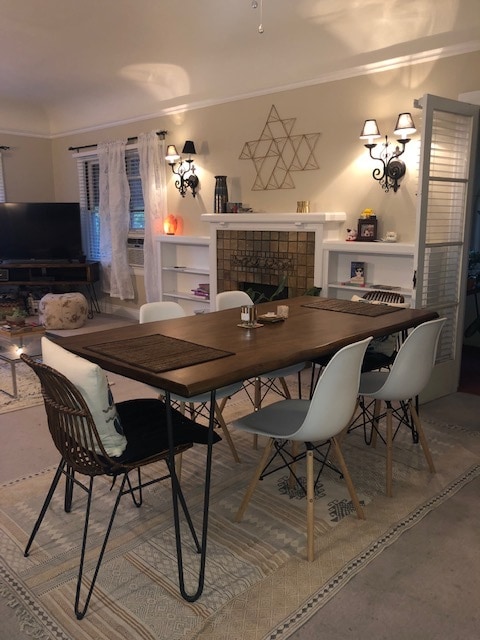 living/dining room - 707 Brent Ave Unit A