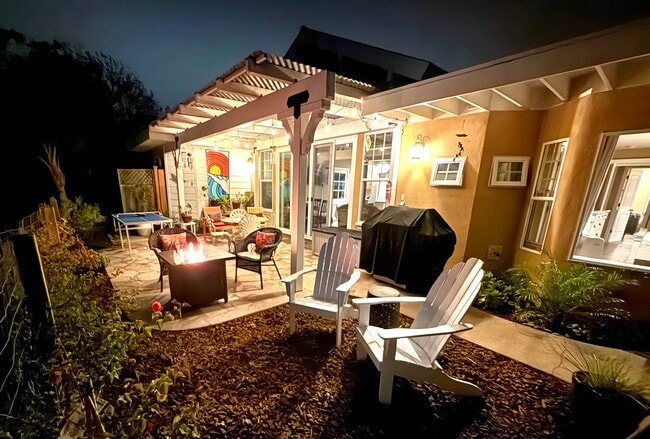 Backyard Patio perfect for entertaining - 1507 San Jose St