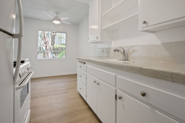 Photo - 1437 Brockton Ave Unit 02