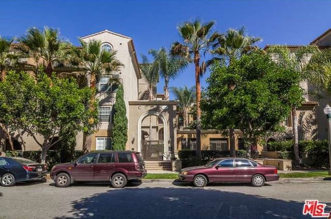 Building Photo - 12975 Agustin Pl Unit 334