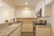 Photo - 16866 Kingsbury St Townhome