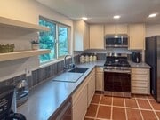 Photo - Welcome to your ideal rental in West Redla...