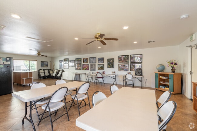 Clubhouse - Encinitas Terrace Apartment Homes