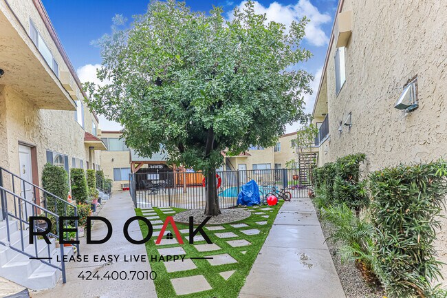 Photo - 8555 Independence Ave Unit 210