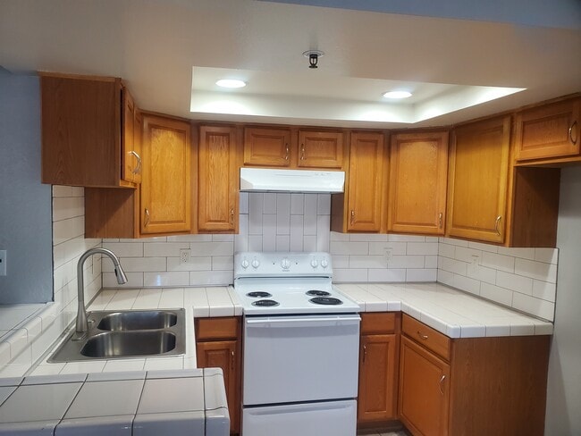 Kitchen - 7892 2nd St Unit 201