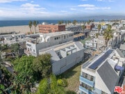 Photo - 21 1/2 Wavecrest Ave