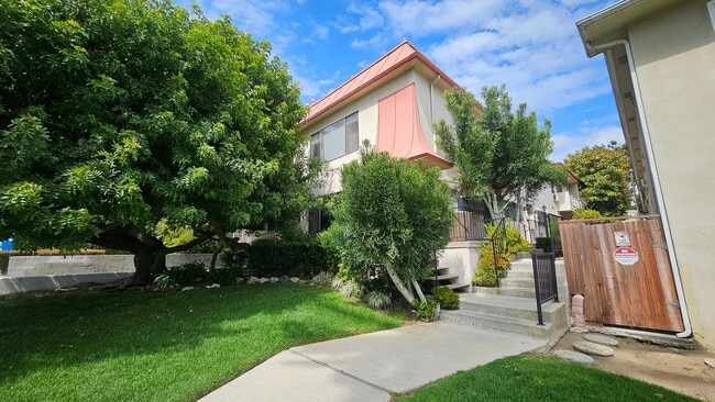 Photo - 2130 Beachwood Dr Unit 3