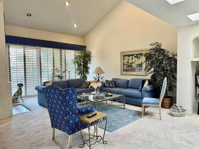 Photo - 278 San Vincente Cir