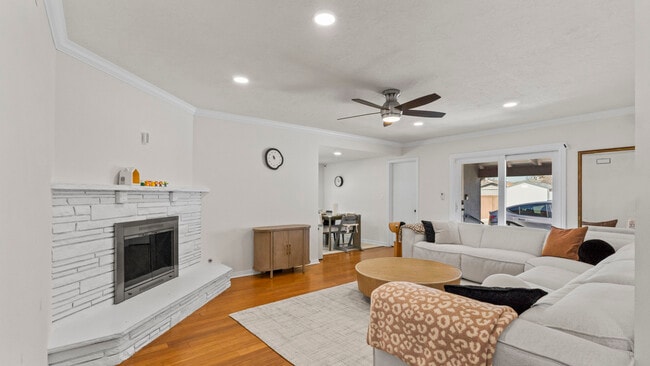 Photo - 1511 E Orange Grove Ave