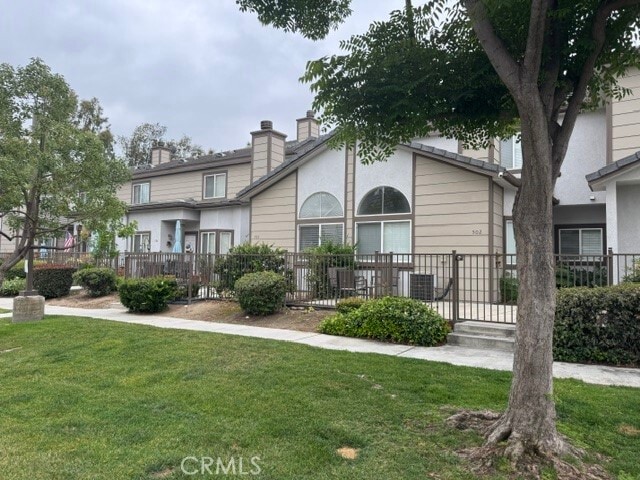 Photo - 1555 Orange Ave