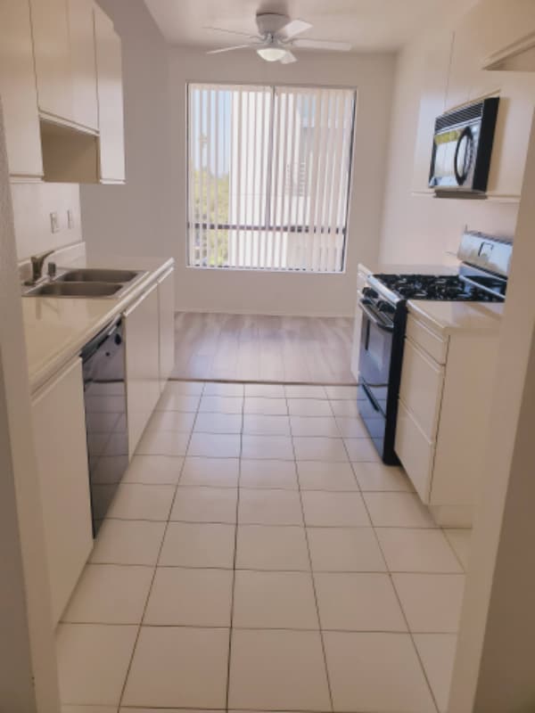 Photo - 4343 Whitsett Ave