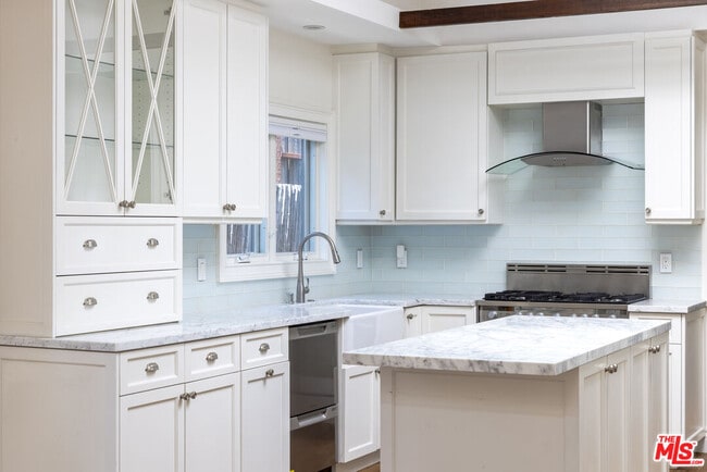 Photo - 501 Pier Ave