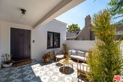 Photo - 132 N Arden Blvd House