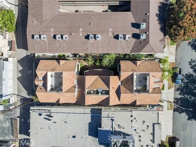 Photo - 719 E Providencia Ave