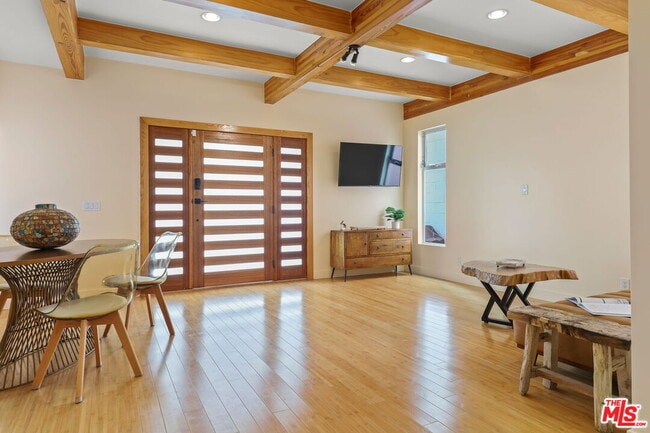 Photo - 621 Rose Ave Unit A