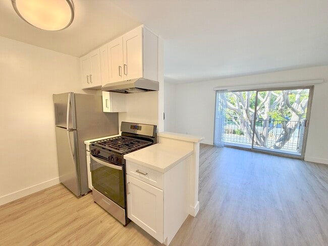 Photo - 12745 Venice Blvd Unit 201