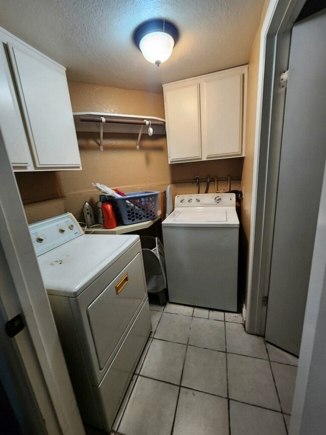 Photo - 1715 252nd St