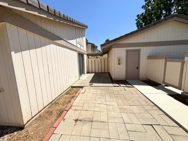 Photo - 11104 Poblado Rd