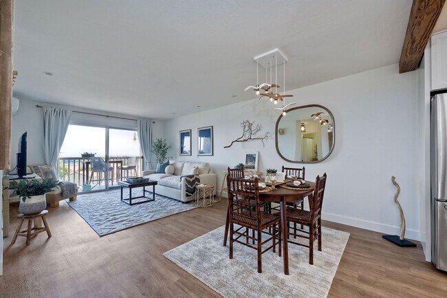 Photo - 908 Caminito Madrigal Unit F