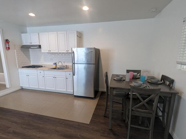 Photo - 993 Rosecrans St