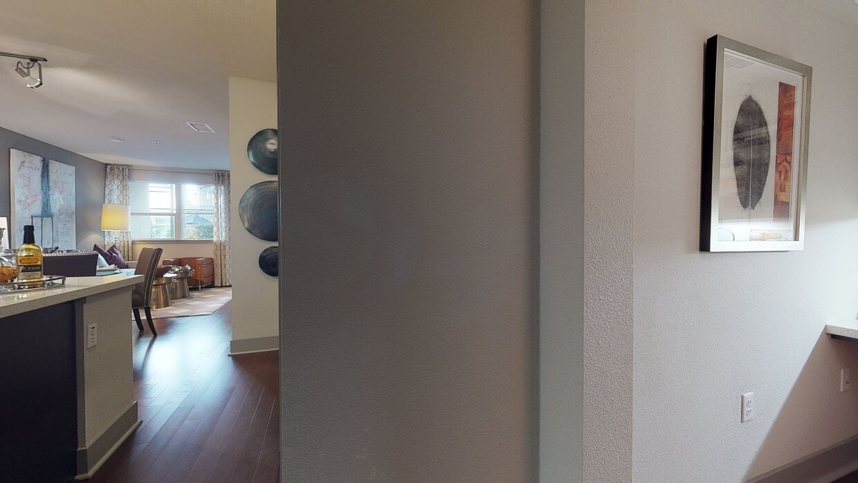 3D Tour - 13th & Market