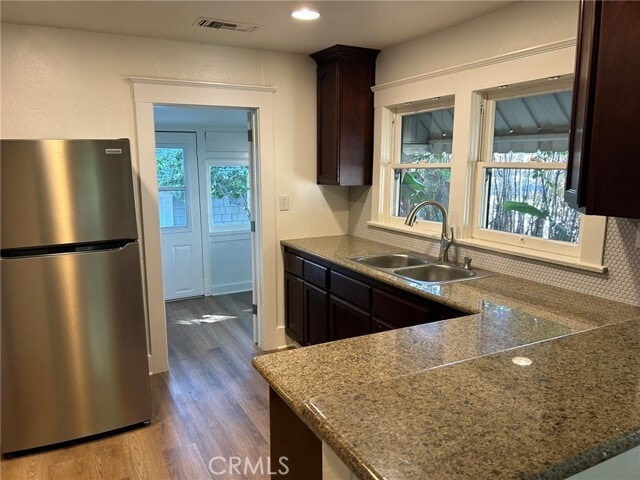 Photo - 246 W 4th St