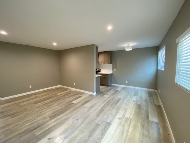 Photo - 514 S Mariposa Ave Unit 204