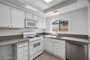 Photo - 4526 Heil Ave
