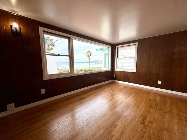 Photo - 2/Bed 1 Bath Beach Front Cottage Unit 24