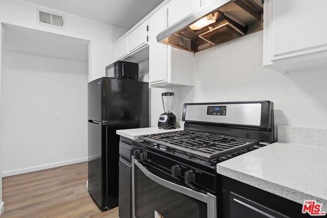 Photo - 11015 Morrison St Unit 117